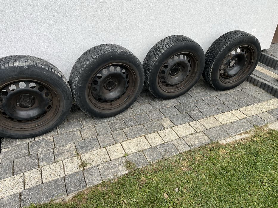 Opony zimowe 205/60 R16 Continental komplet z felgami
