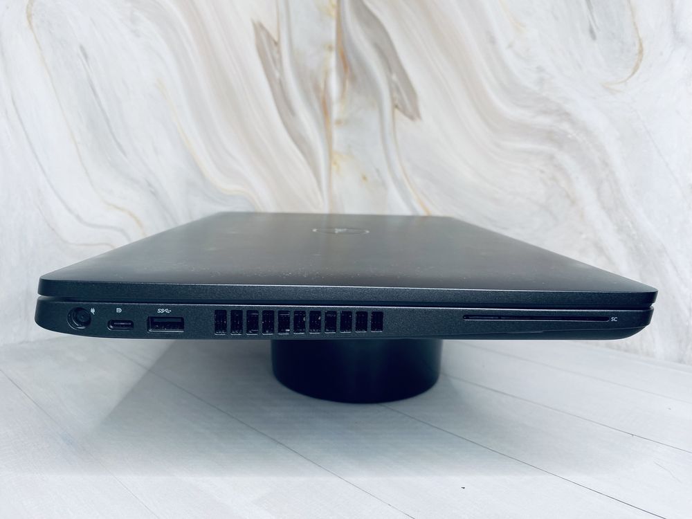 ‼️Класний стан‼️ Dell Latitude 5500 15.6’FHD iPS i7-8665U 16/256