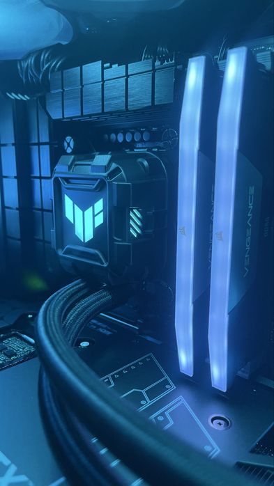 Ігровий ПК / i7-14700KF / Asus GF rtx 4080S / DDR5 64Gd / 2,5 TB SSD