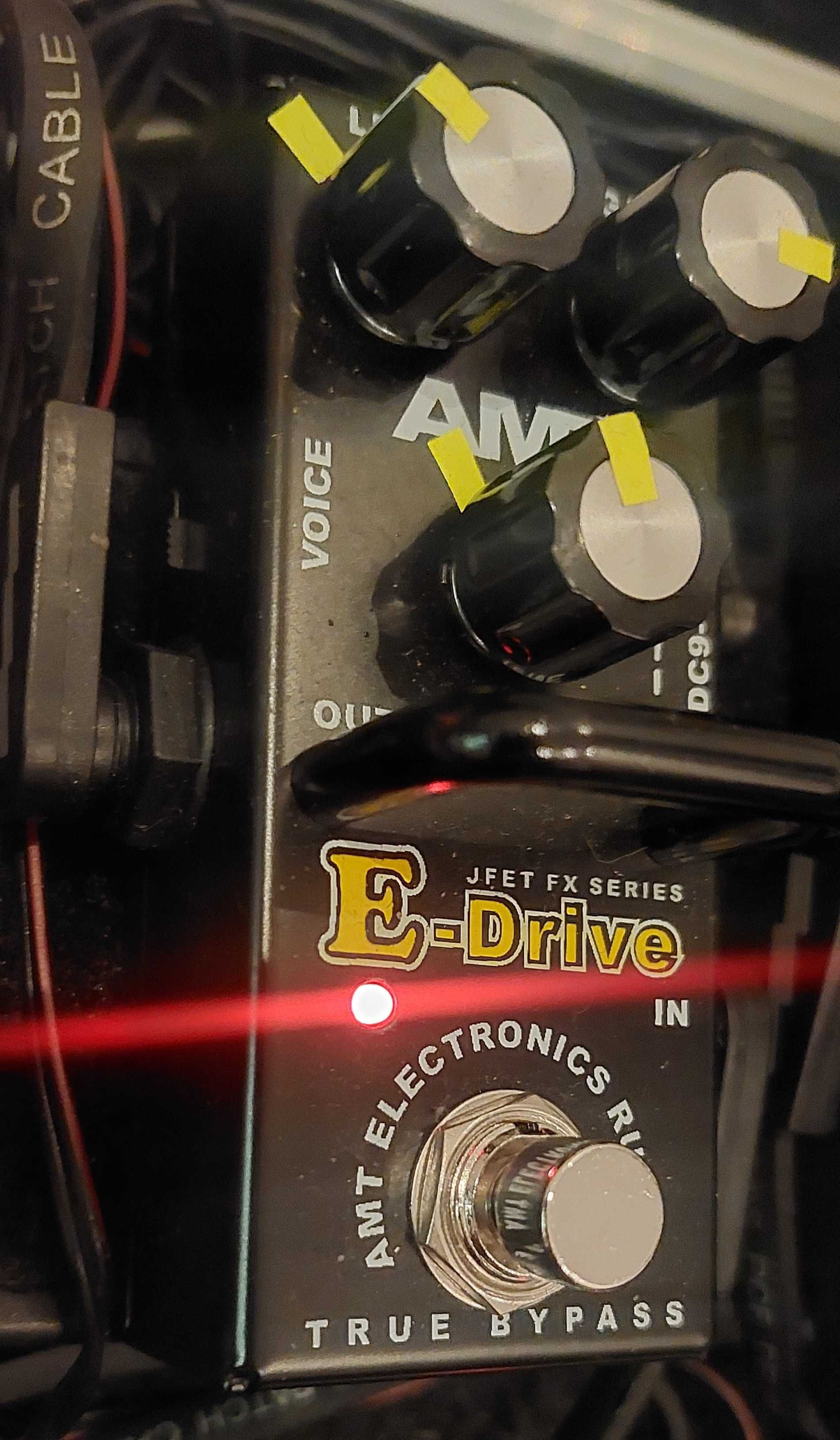 Trzeszczy Przester AMT E-Drive distortion over drive fuzz kostka