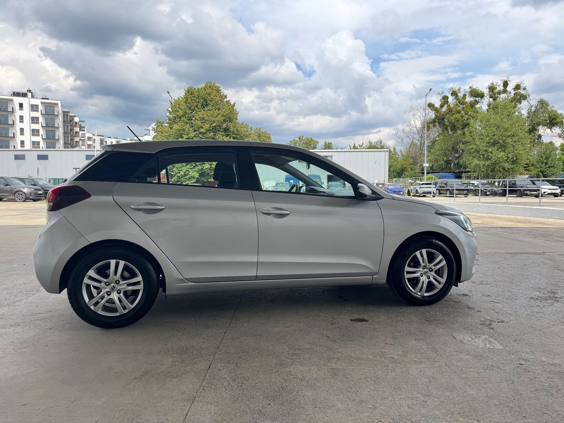 Hyundai i20 Hyundai I20 Classic Plus + Bluetooth (mały przebieg, bezwypadkowy)
