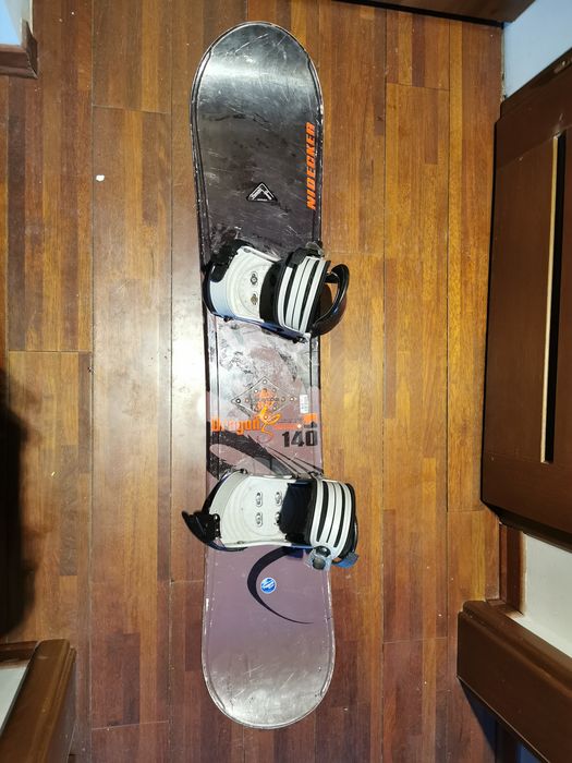 Deska snowboardowa nidecker dragon wraz z wiazaniami140 cm