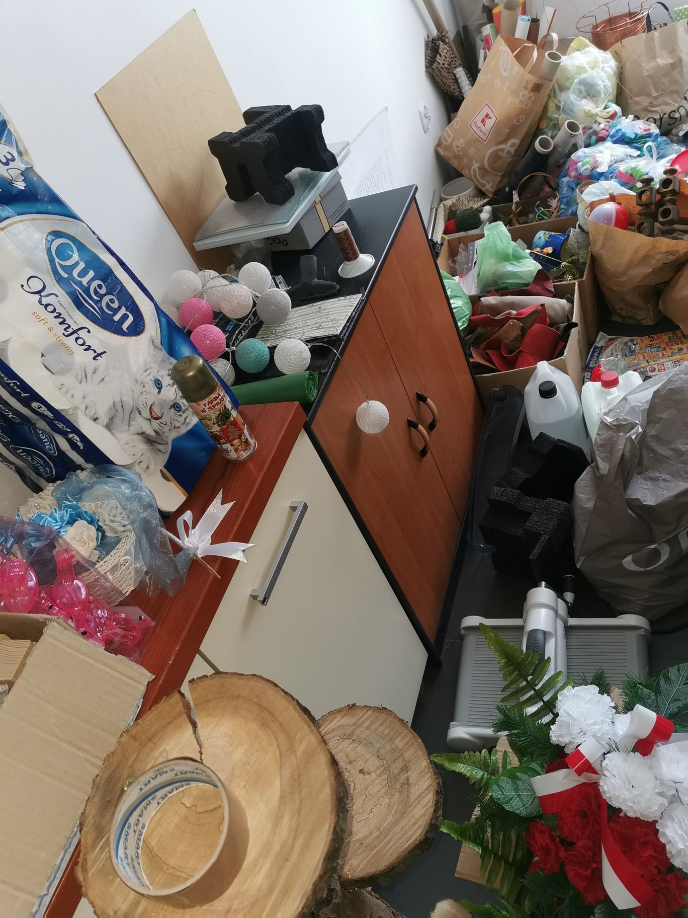Utylizacja Mebli, wywóz zbędnych rzeczy, sprzątanie garaży, mieszkań,