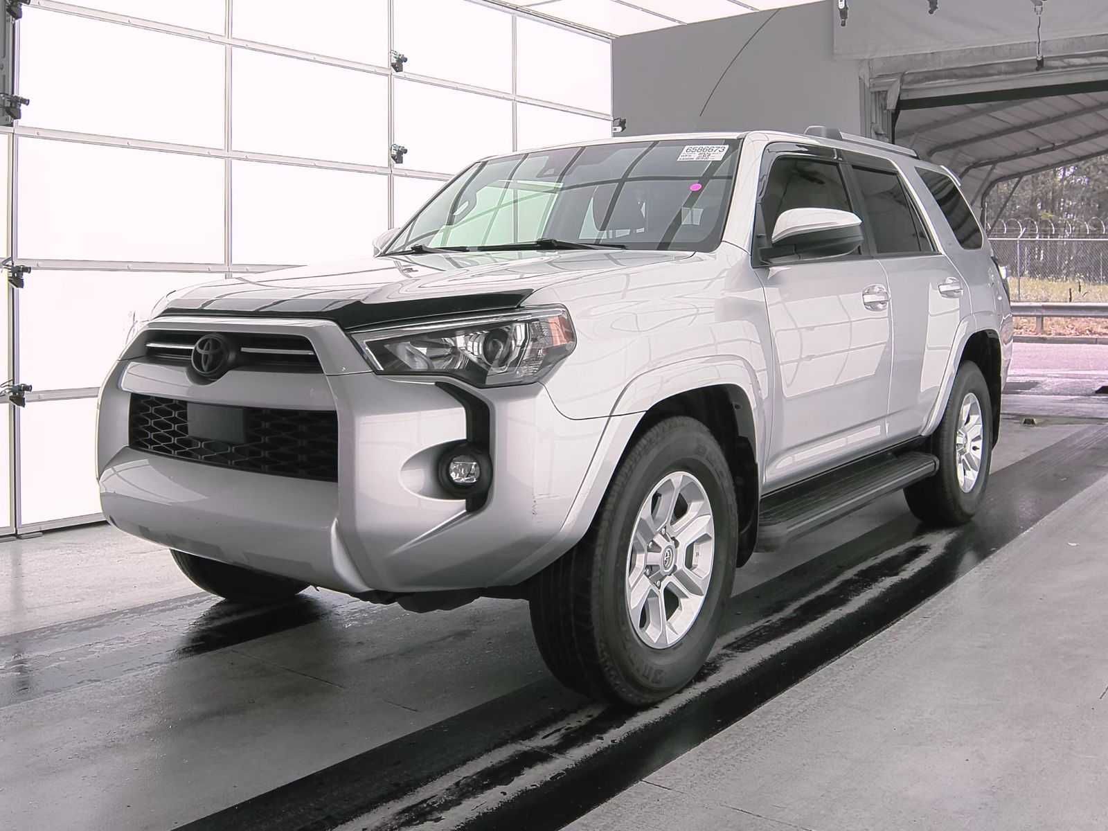 Toyota 4Runner SR5 2021