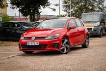Volkswagen Golf 2.0 GTI 220KM