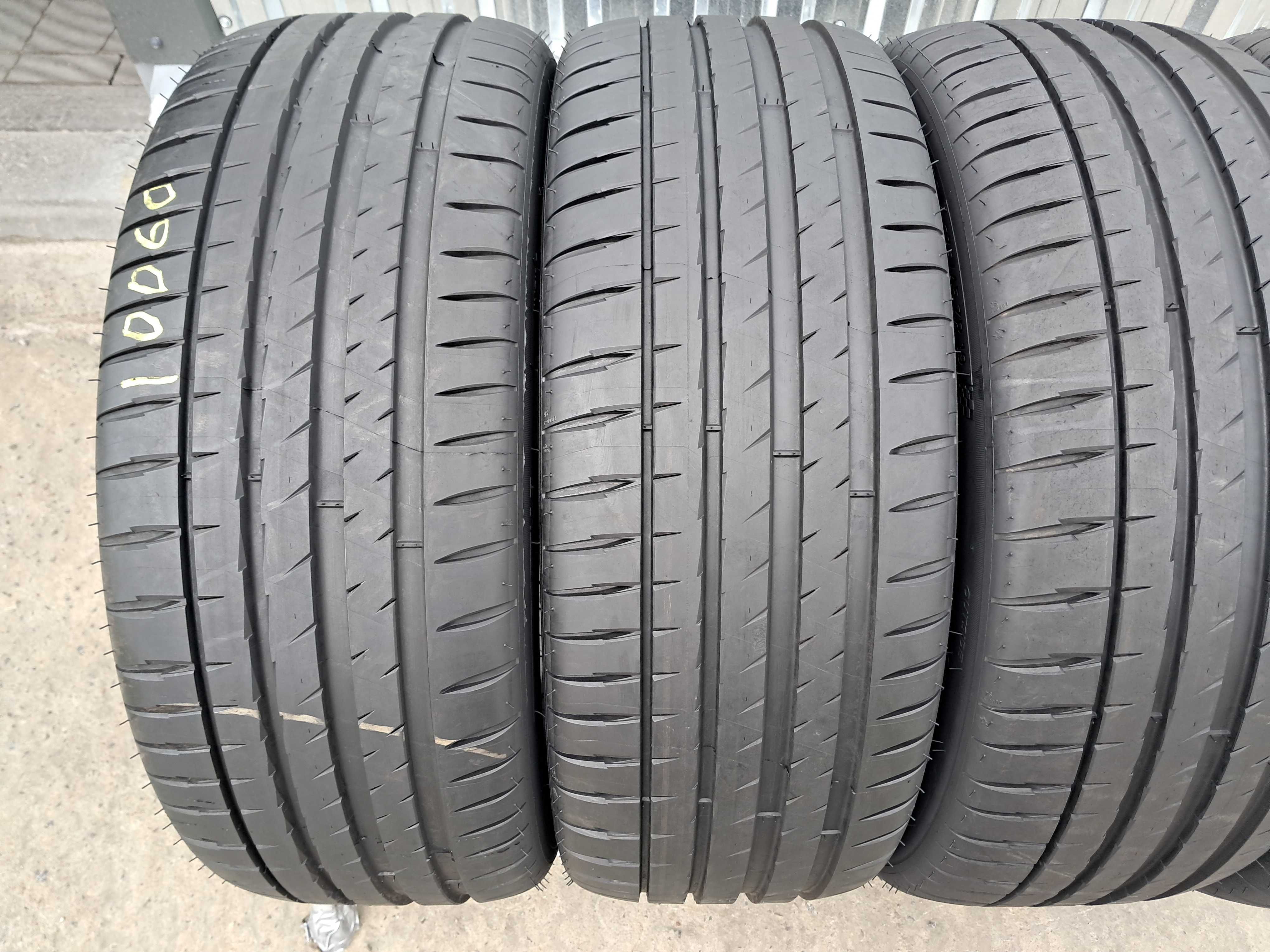 Резина літня, 99%, 235/45 R19 Michelin Pilot Sport 4 (арт. 10060)