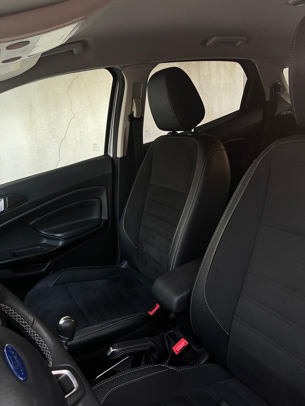 Ford EcoSport ST Line com garantia da marca até junho 2027