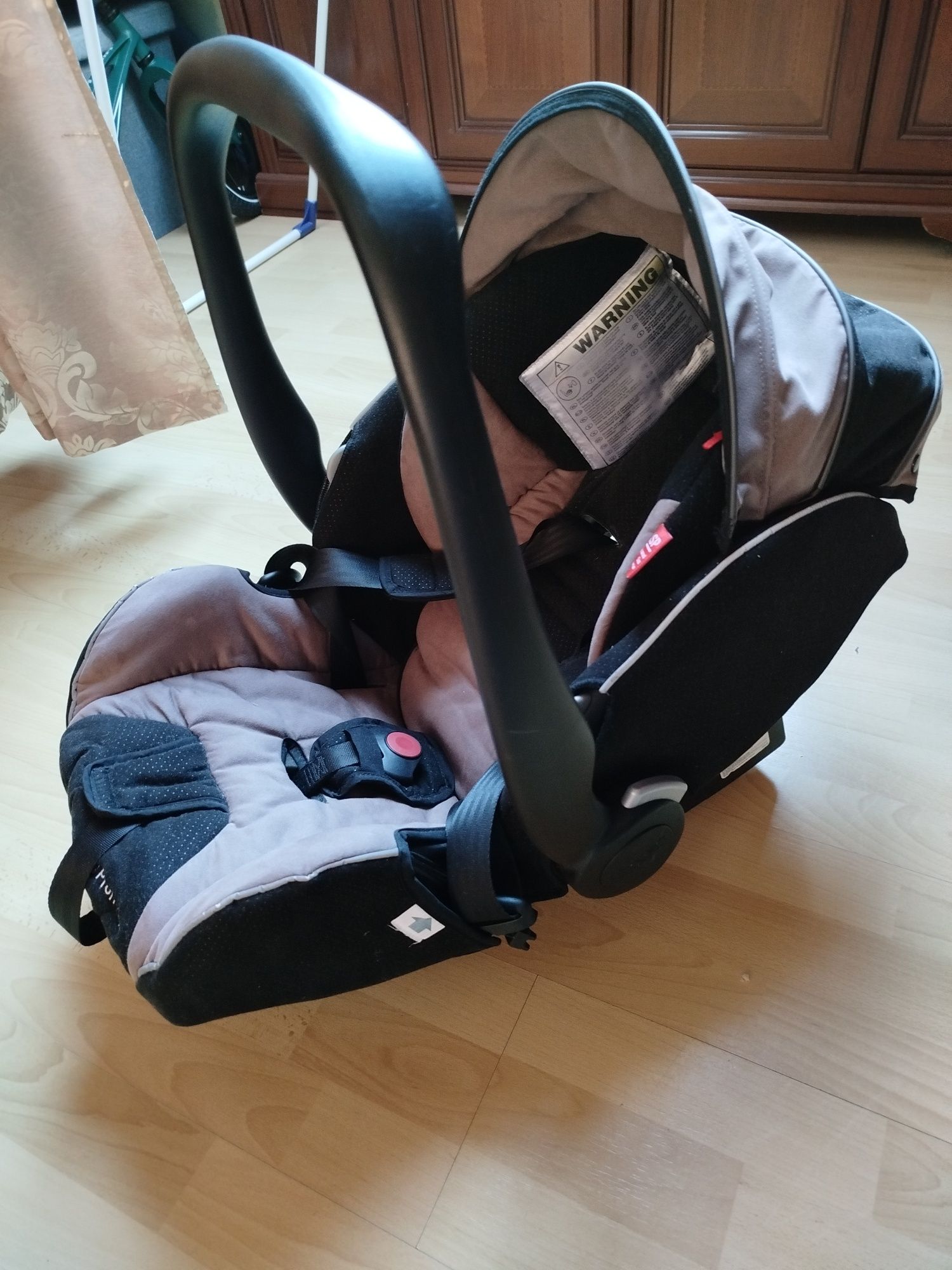 Nosidełko Recaro plus baza ISOFIX