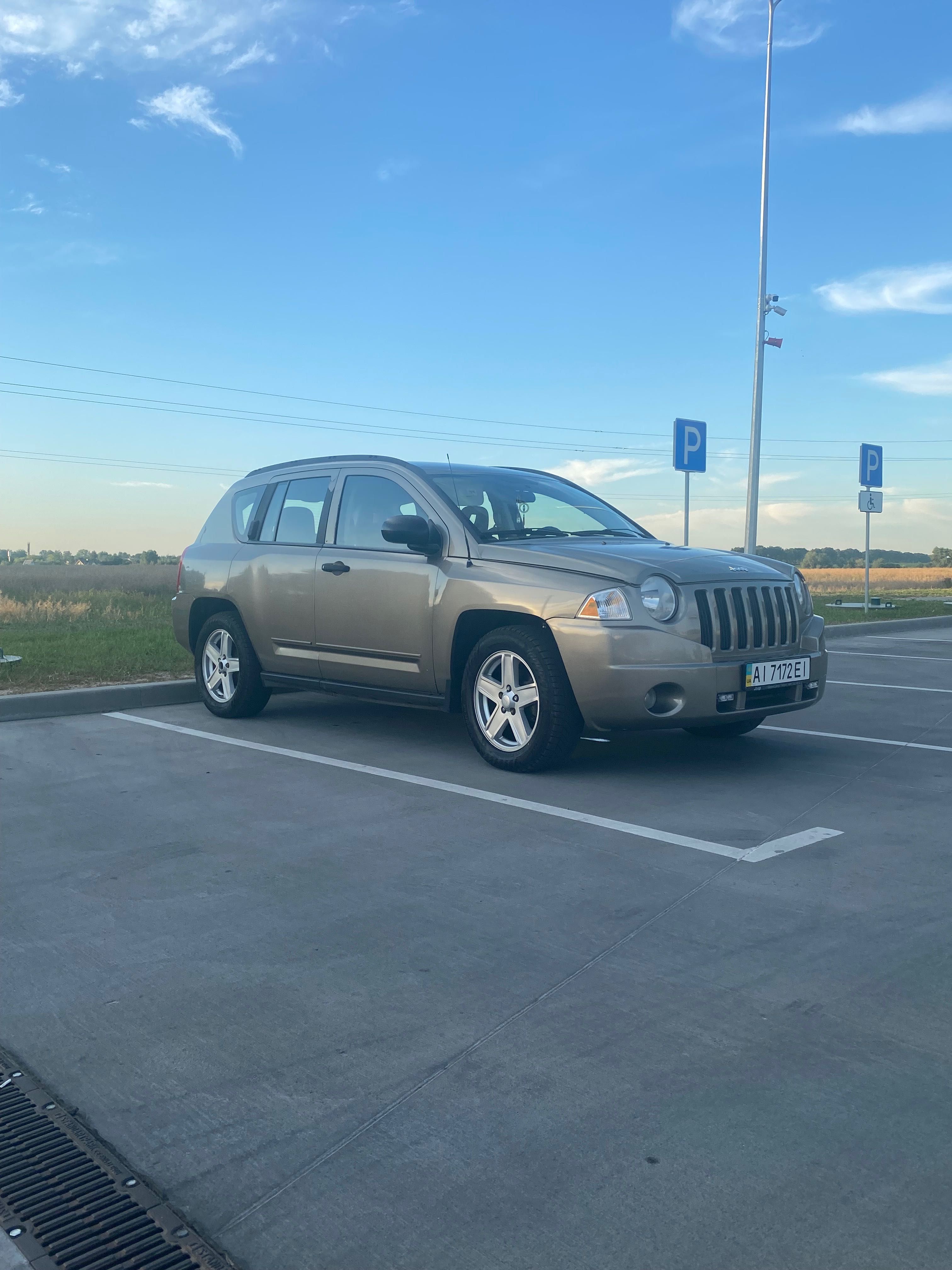 Продаж Jeep Compass