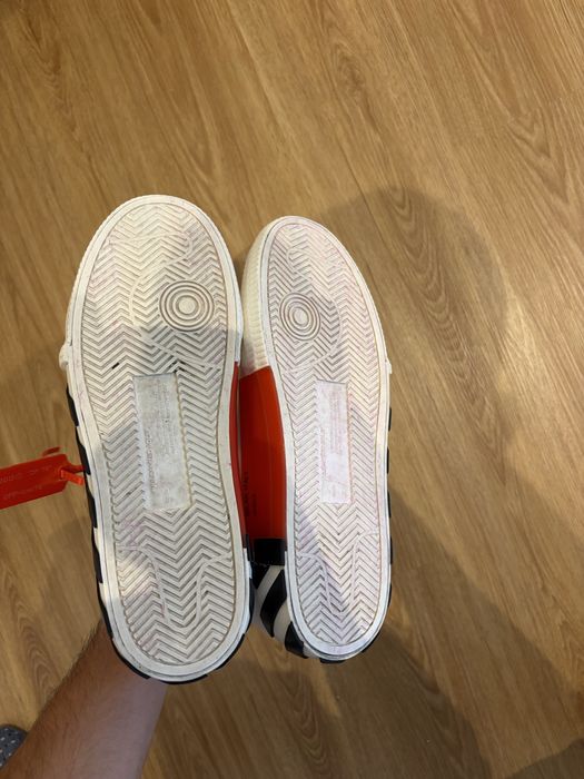 Off-White Vulcanized Low