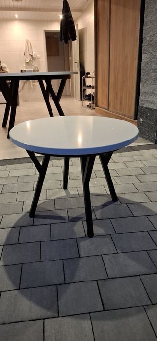 Stolik kawowy z blatem granitowym