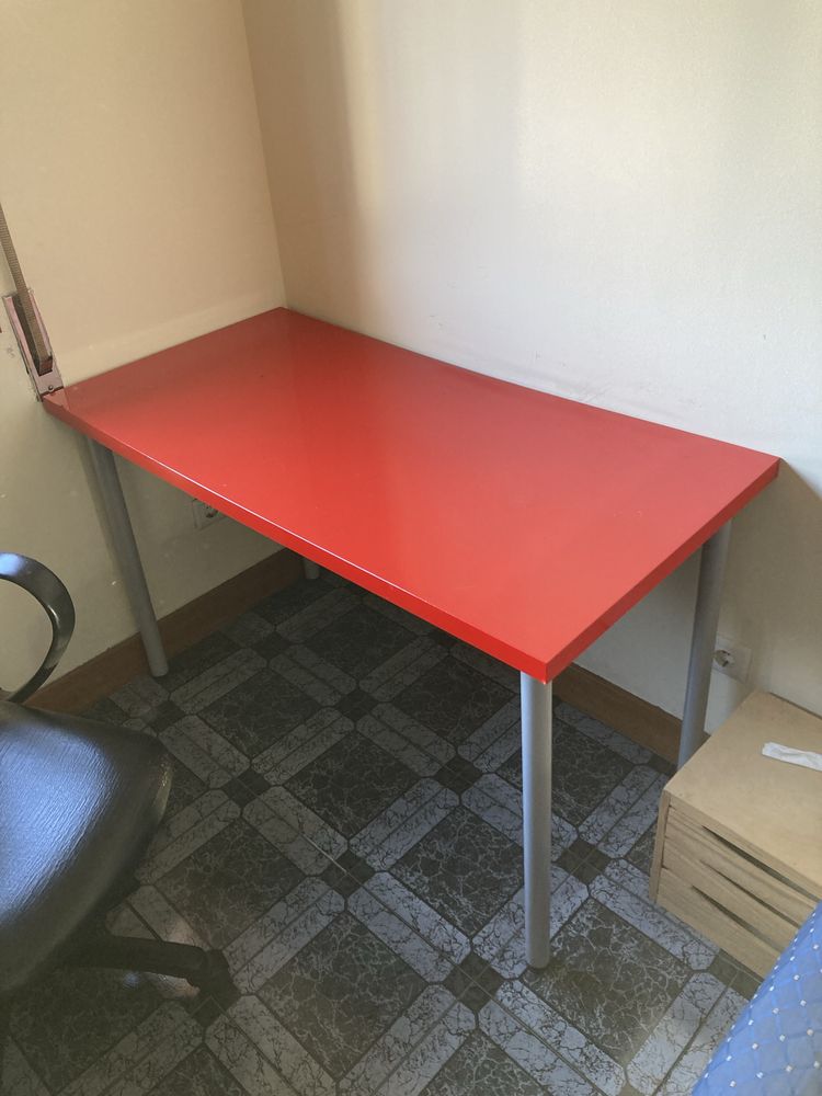 Mesa / secretaria Ikea
