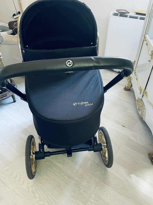 Witam mam na sprzedaz wózek 2w1cybex