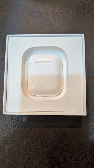 Продається Apple AirPods 1-2 покоління