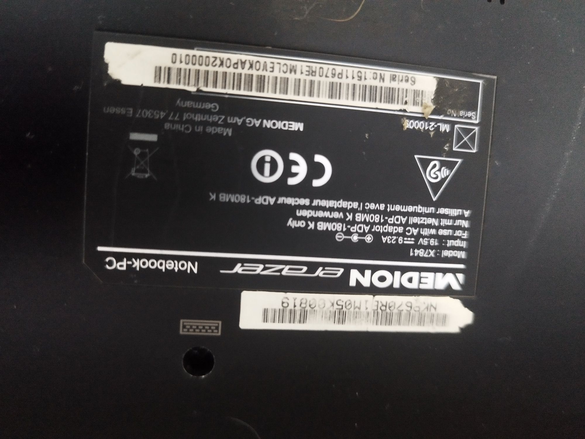 Laptop Erazer Medion x7841