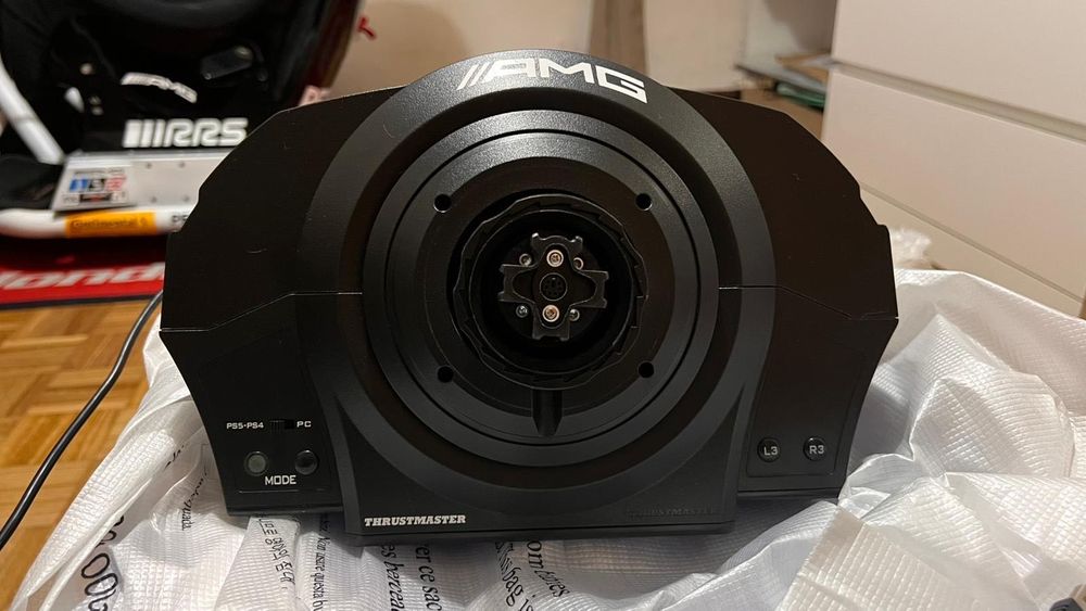 Pedais + Base Thrustmaster T300