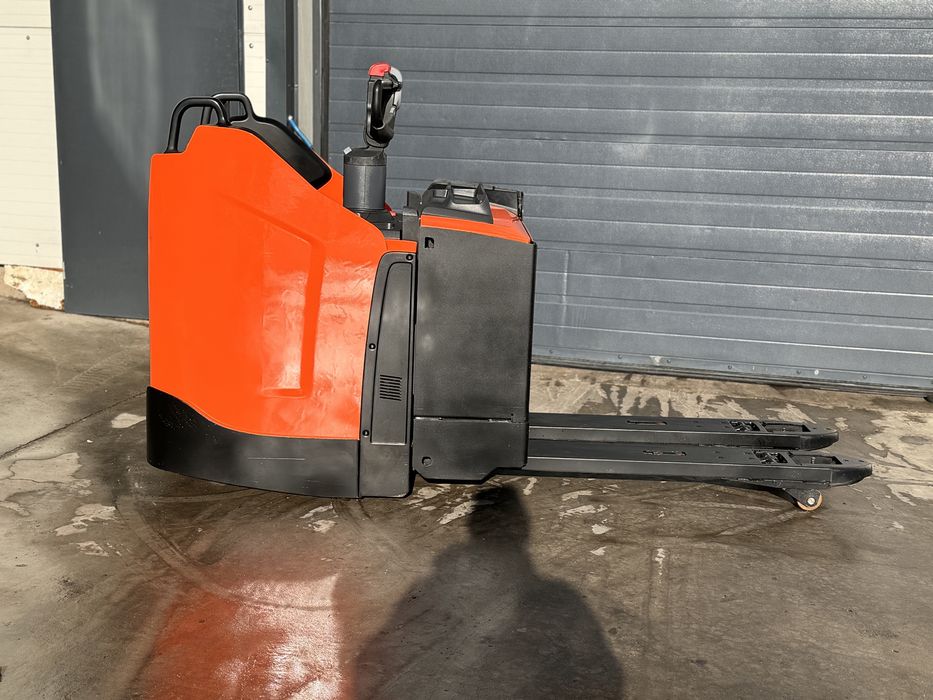 Toyota BT LPE220 Rydwan paleciak elektryczny do załadunków JAK NOWY!