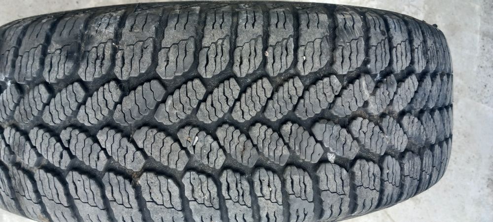 Opony zimowe, sztuk 4 ,całe koła ,185/60R14