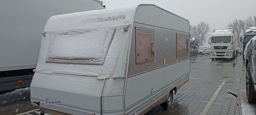 Прицеп-дача, кемпер, дом на колесах (Причіп-дача, будинок на колесах)