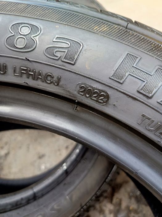 Sprzedam opony zdjęte z nowego samochodu 225/55 r18
