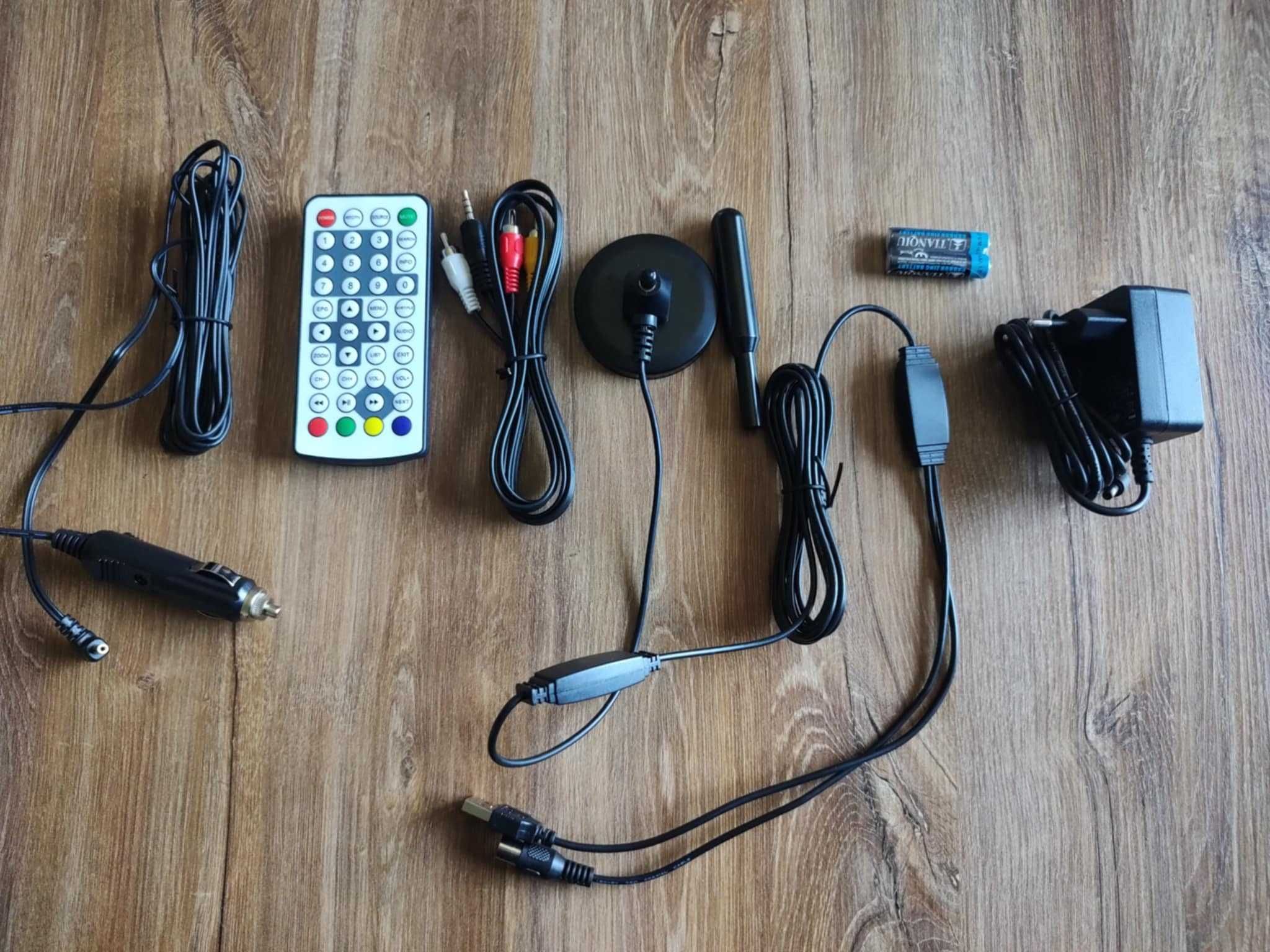 Przenośny Telewizor HD z Wbudowanym Głośnikiem – NOWY w pudełku!