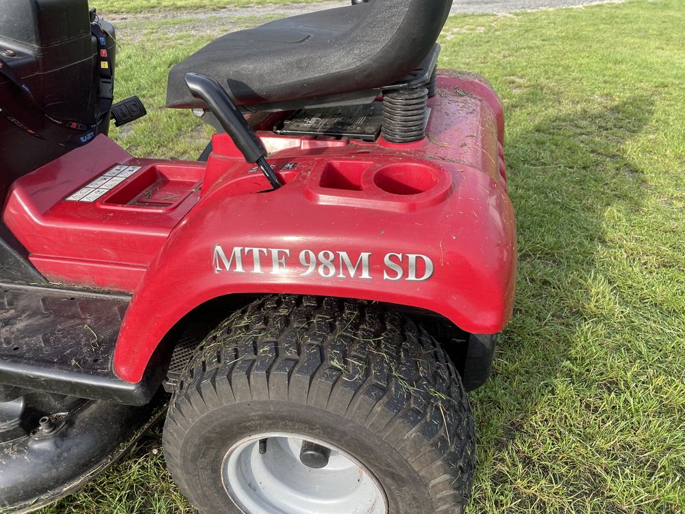 Kosiarka, traktorek Mountfield MTF 98M SD  350 z wyrzutem bocznym, BDB