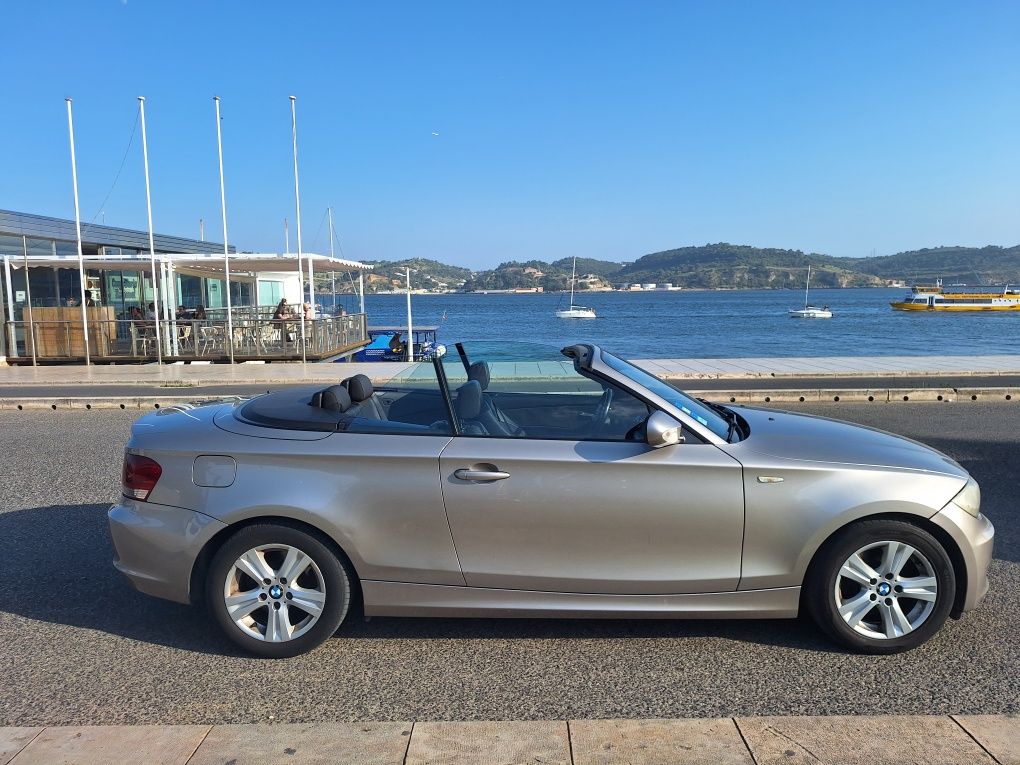 Bmw  118D Cabriolet  Ano 2010.