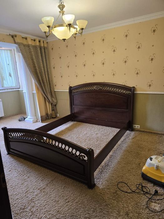 Продам спальню меблі + штори