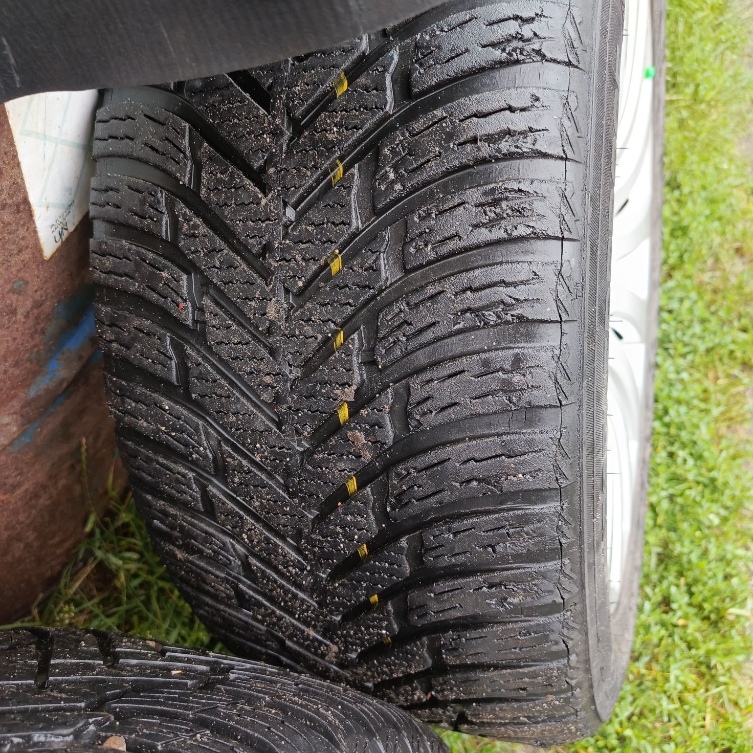 Koła 18" Opel Insignia opony Nokian Wielosezonowe