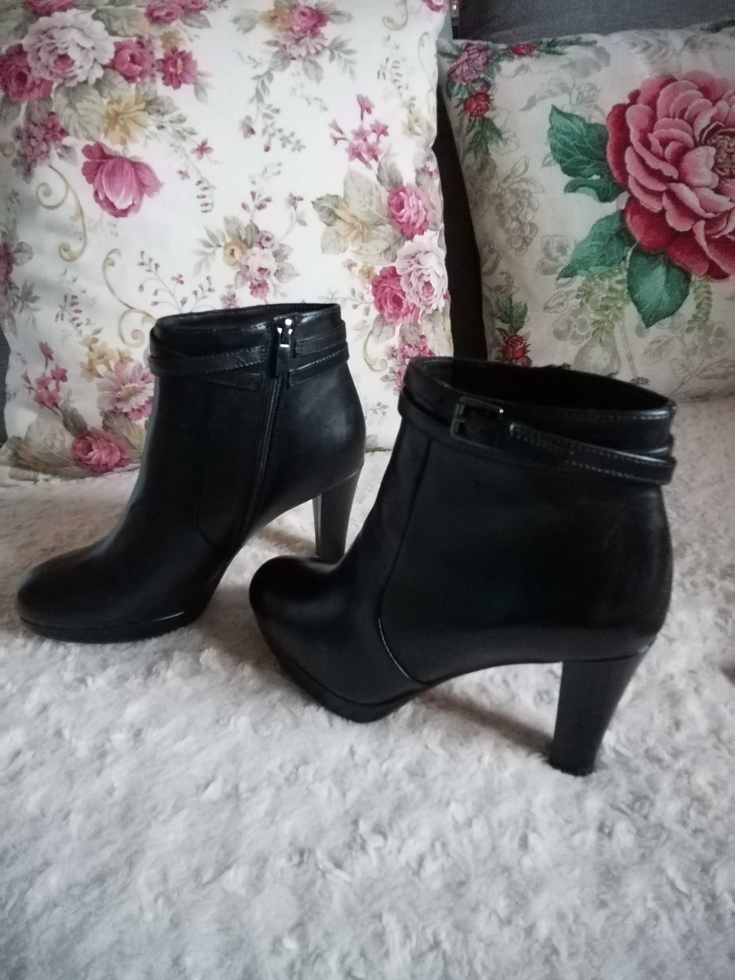 Nowe botki damskie marki Clarks Kendra Shell