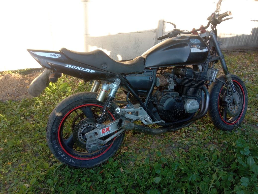 Продам Yamaha xjr 400 на запчастини!