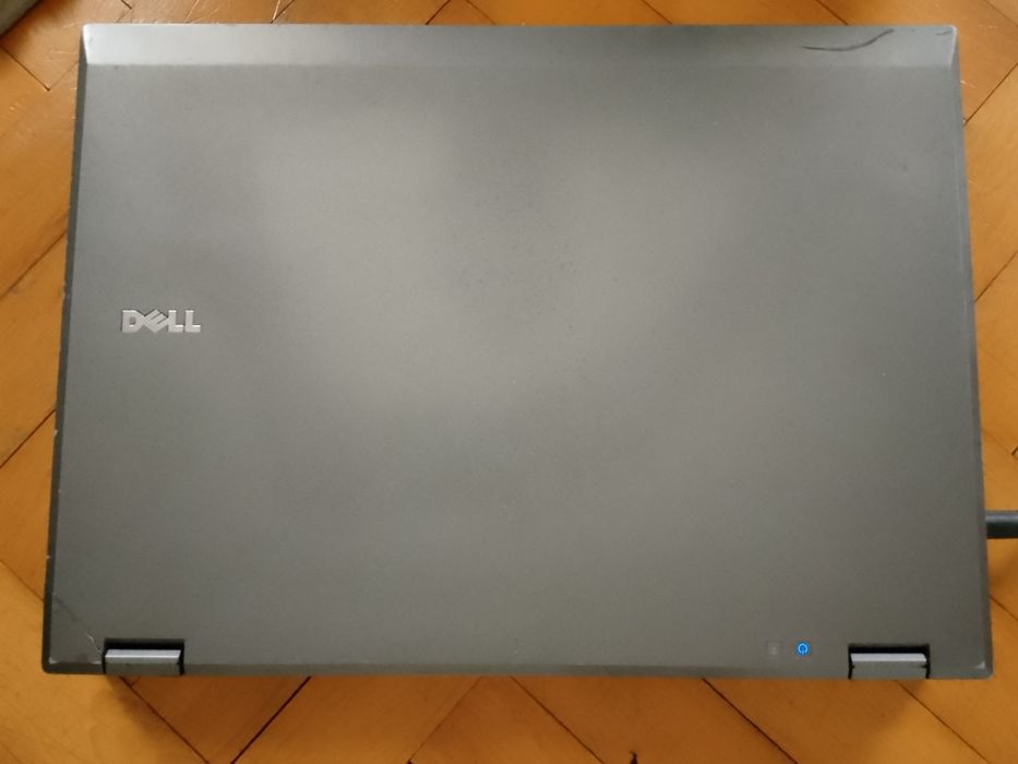 Dell latitude E.
