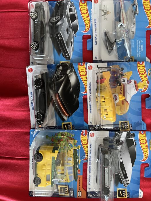 Hotwheels - Carros Temáticos