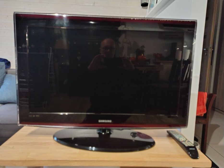 Telewizor Samsung 32 cale + dekoder wiwa