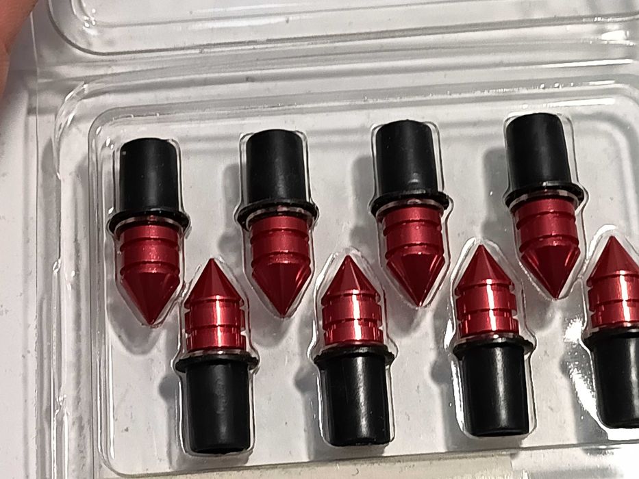 Śruby do owiewek motocykla. Wyprzedaż SUPER CENA kolce aluminiowe