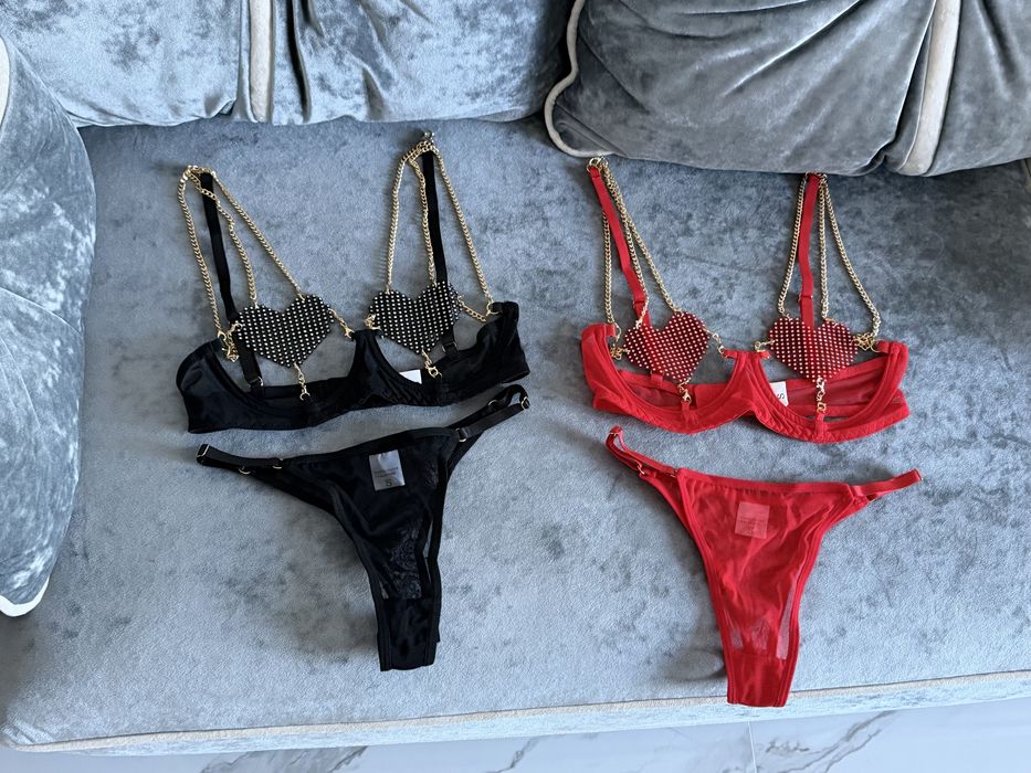 комплект нижнего белья с сердечками цепочки сетка