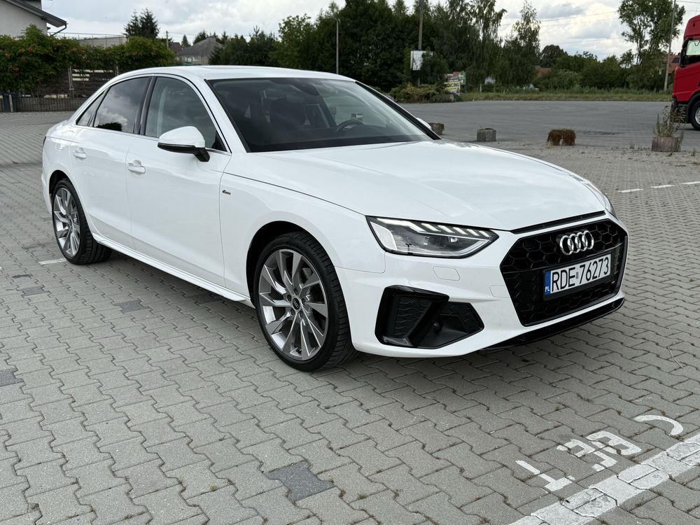 Audi A4 40 TFSI 2.0T automat kamera CarPlay S-Line Matrix serwisowana