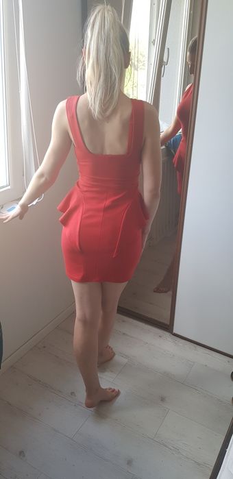 Czerwona sukienka rozm. S