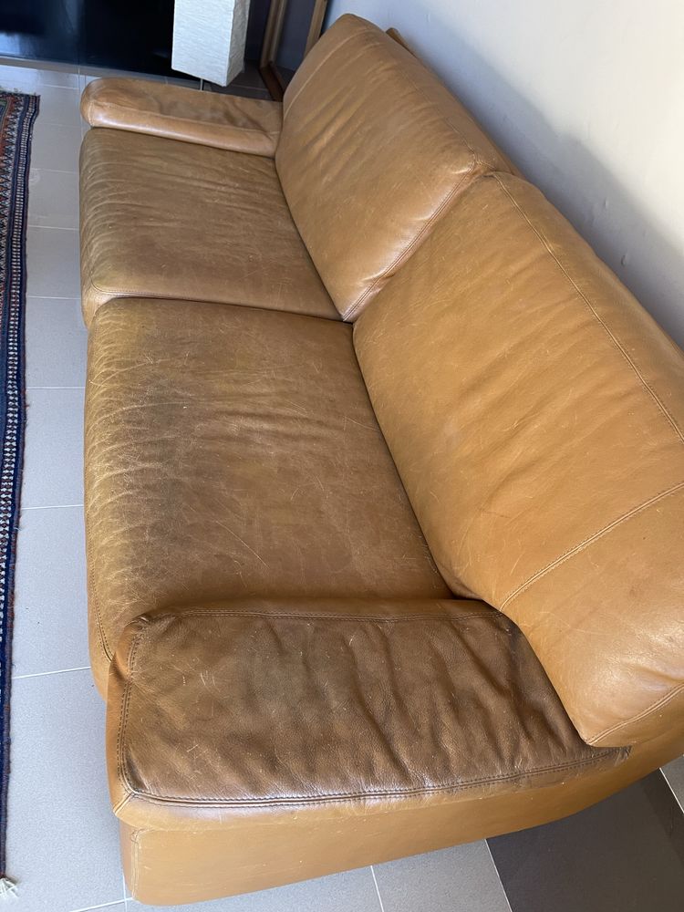 Sofá em Cabedal Bege Castanho