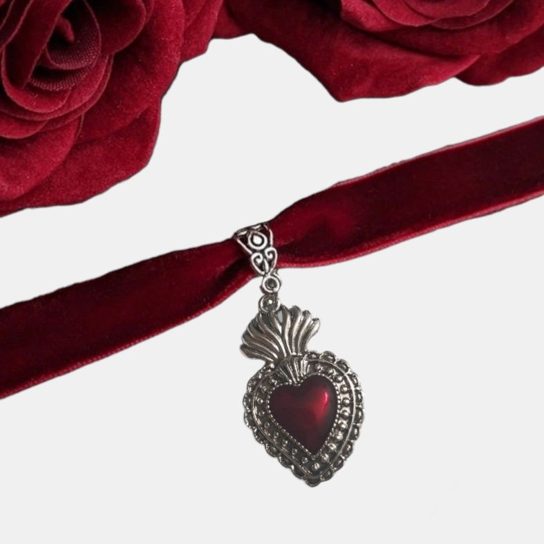 Choker serce czerwone czerwona aksamitka serduszko Lolita alternative
