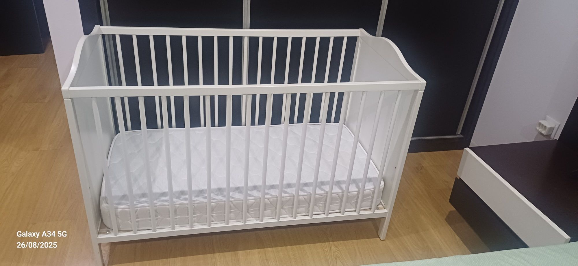Cama de criança  como nova