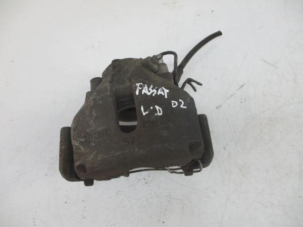 Pinça travão / maxila de travão frente direita VOLKSWAGEN Passat (3B3)