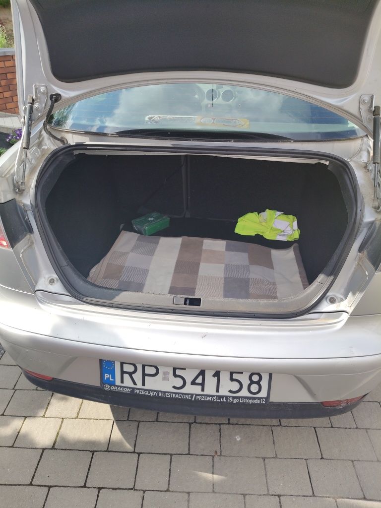 Seat cordoba 1.4 benzyna