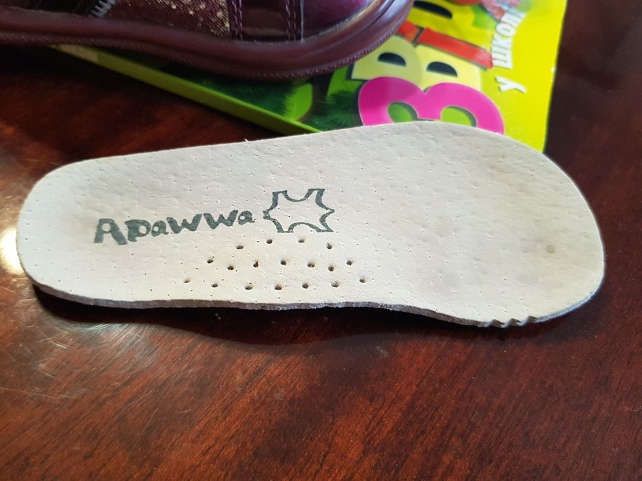 Черевички для дівчинки