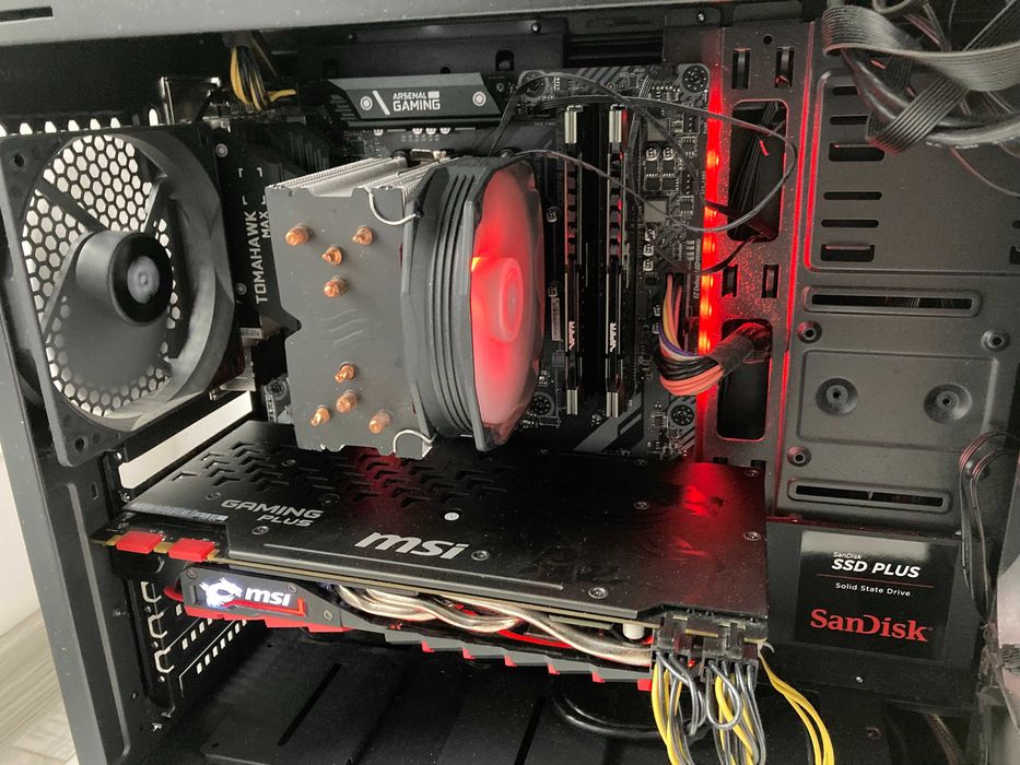 Komputer Gamingowy AMD Ryzen 5 5600/GTX 1080 8GB/RAM 16GB/SSD NVME