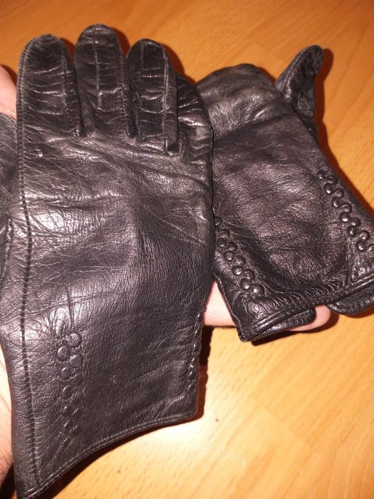 Женские кожаные перчатки б.у.