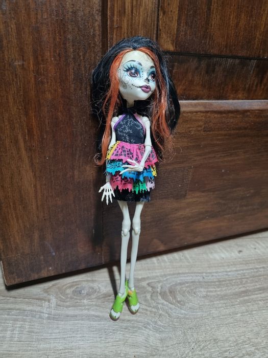 Лялька Монстер Хай Scaris Skelita