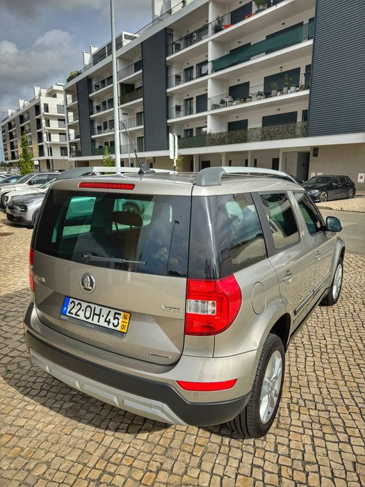 Skoda Yeti 1.6TDI Elegance Outdoor apenas 150.000km