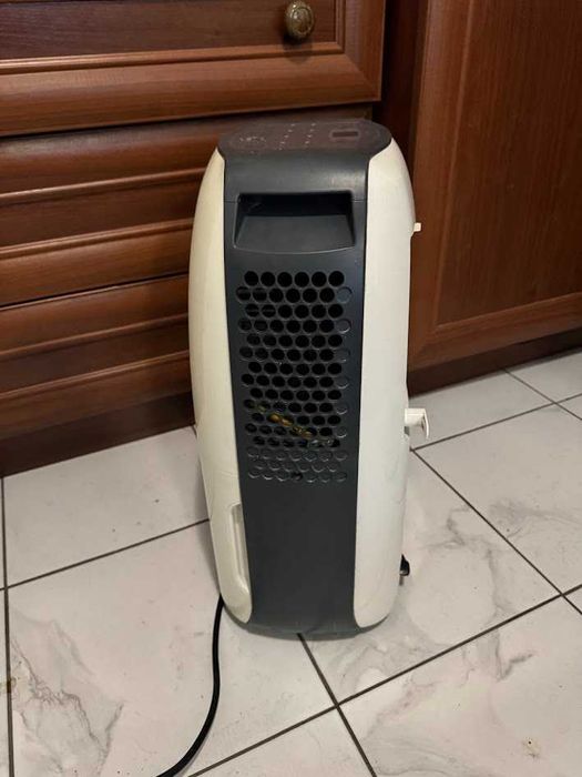 Осушувач повітря C&H CH-D005WD1