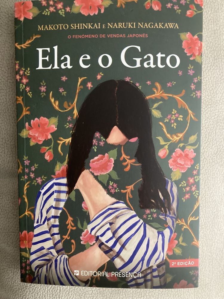 Livro - “ Ela e o gato “